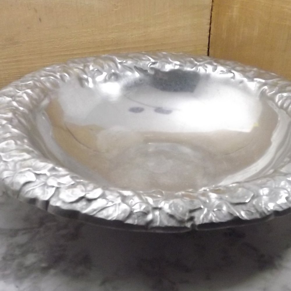 Large Wilton Decorative Metal 13.5 Inch Leaf Edge Bowl - Made in Mount Joy, PA